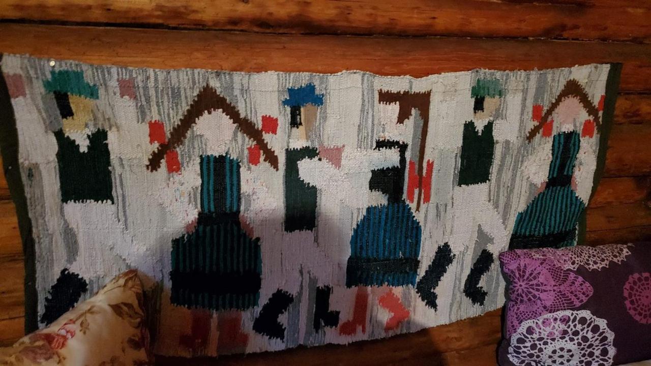 Casa Rustic Feher & Fekete Vendeghazak Совата Екстериор снимка