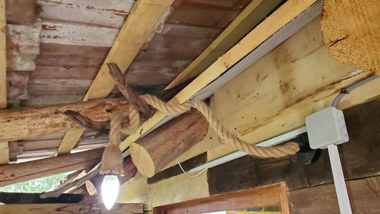 Casa Rustic Feher & Fekete Vendeghazak Совата Екстериор снимка